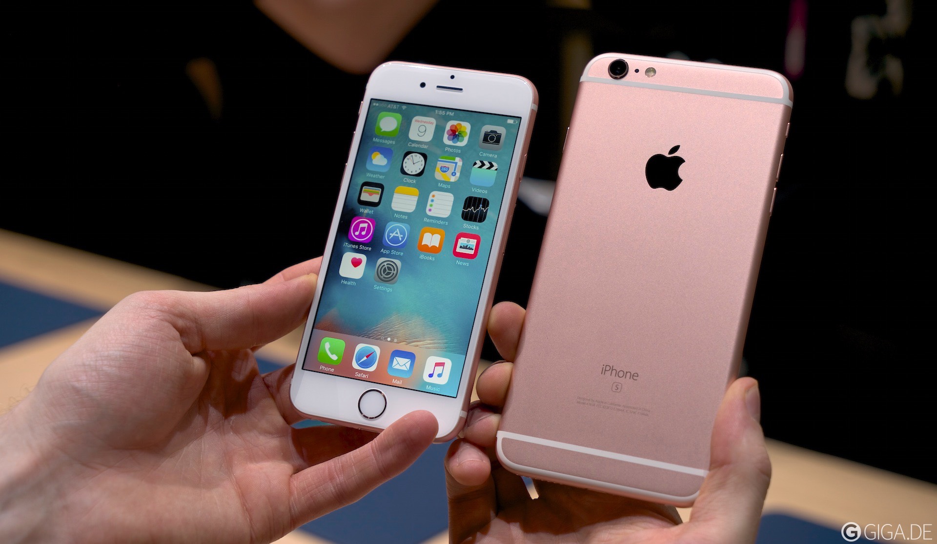 Apple berhasil jual lebih dari 13 juta iPhone 6s dan 6s Plus pada pekan
