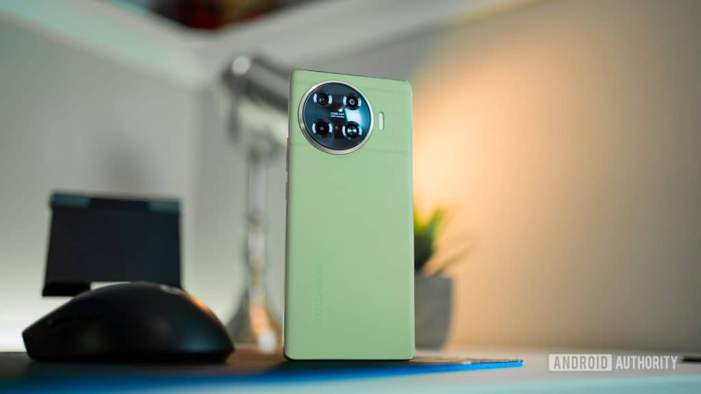 Nokia Vitech vs. Tecno Spark 20 Pro Plus: Kamera 108MP, Baterai 8100mAh!